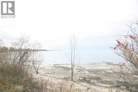 2525 LAKESHORE Road