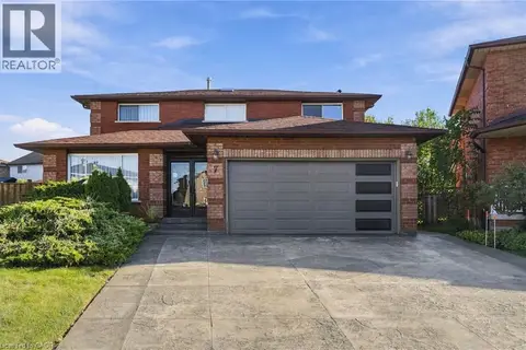 7 ARGON Court