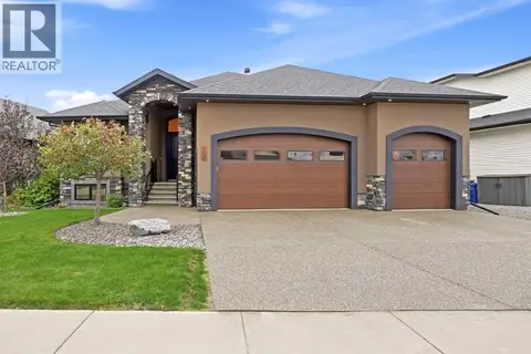 73 Lundberg Crescent
