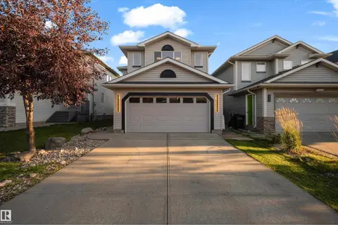 3135 24 AV NW