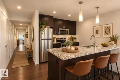#908 10238 103 ST NW