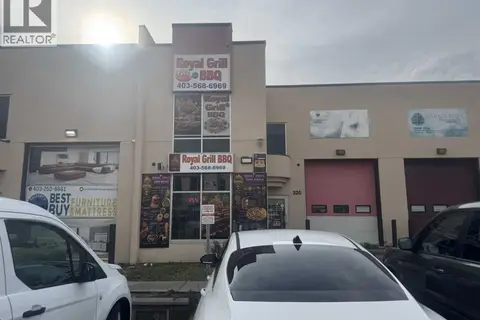#320, 4774 Westwind's Drive NE