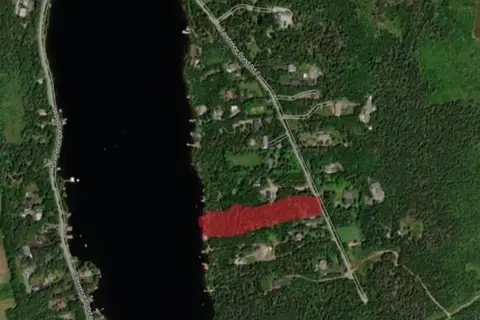112 Lawrence Pond Road E
