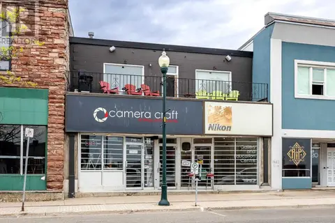 716-718 Queen ST