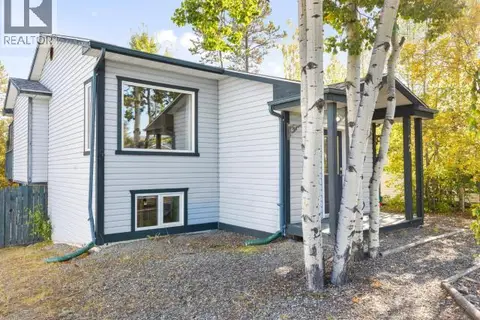 22 GARNET CRESCENT