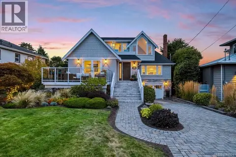 1244 Beach Dr