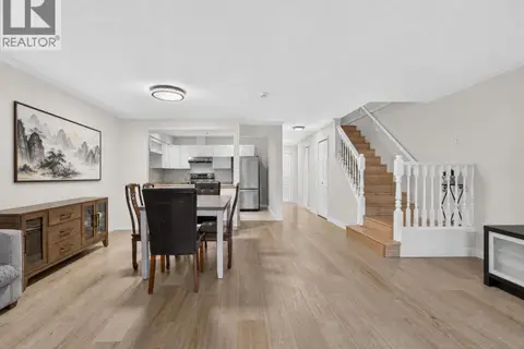 8 8031 GENERAL CURRIE ROAD
