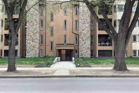 #207 10171 119 ST NW