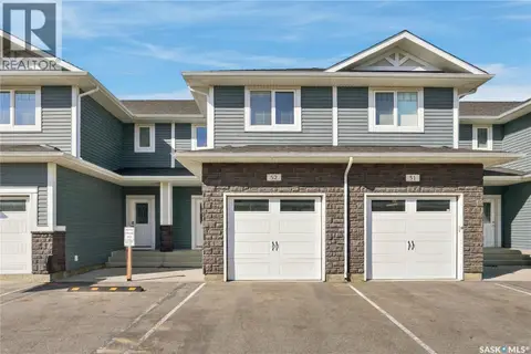 52 115 Veltkamp CRESCENT