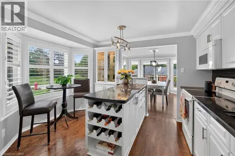 406 CRAIGLEITH Drive Unit# 1