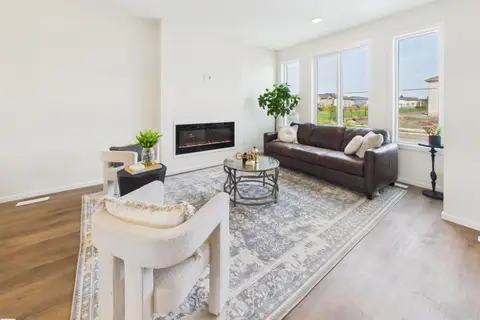 87 SERENO LN