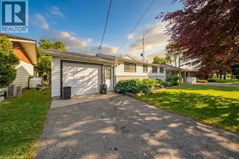 382 CEDAR Drive