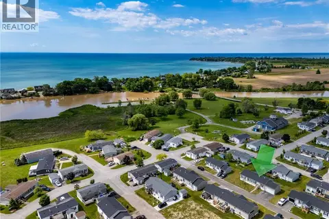 11 HICKORY HOLLOW