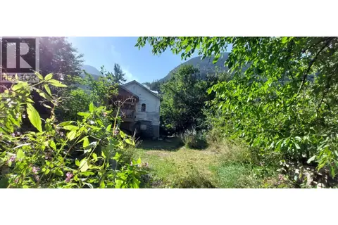 616 CLIFF STREET
