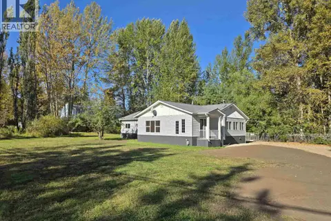 1042 MAPLE DRIVE
