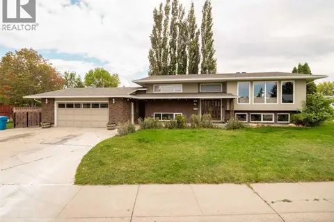 46 Laval Court W