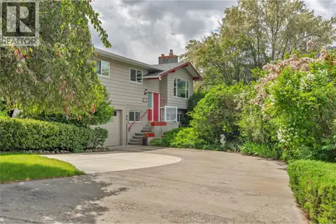 3 Dogwood Place