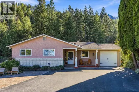 2684 Alhambra Drive