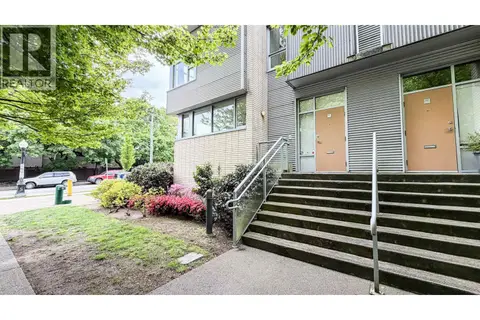 390 E 11TH AVENUE