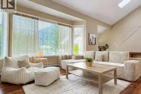 1510 MACDONALD PLACE