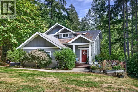135 Pine Pl