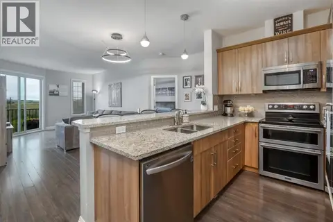 2203, 15 Sunset Square