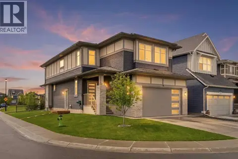 15 Lawrence Green SE