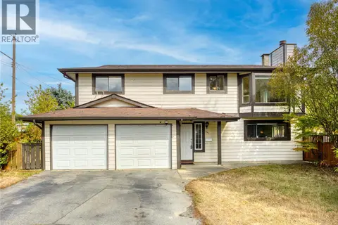 540 Dundas St