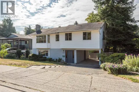 1260 VICTORIA DRIVE