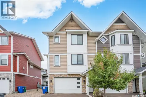 212 3220 11th STREET W