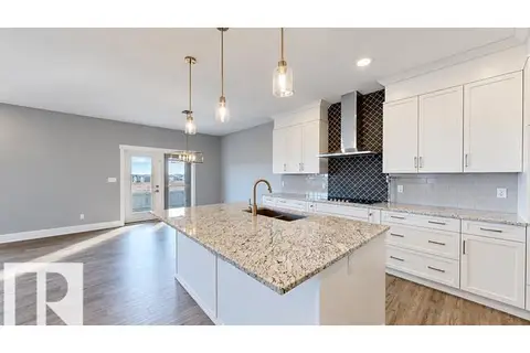 327 172 AV NW