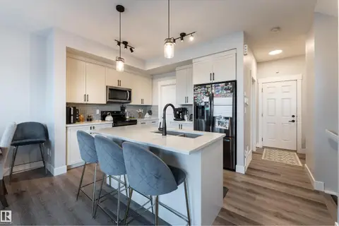 2824 152 AV NW