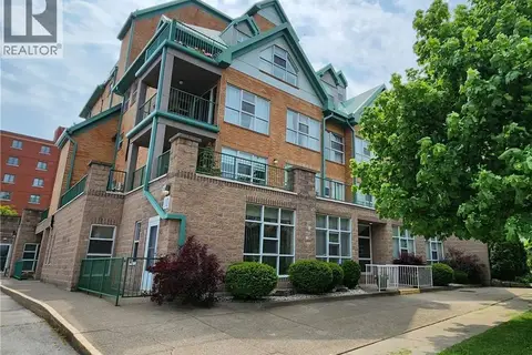 19 LAKE Avenue S Unit# 204