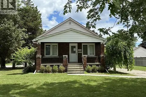 1112 EASTLAWN AVENUE