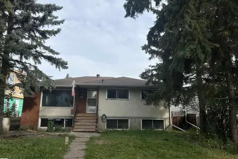 10450 69 AV NW