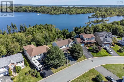 50 Parkedge Crescent