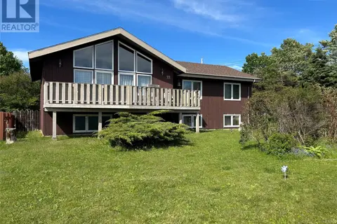 22 MacNeil Crescent