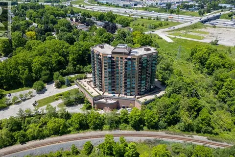 237 KING Street W Unit# 102