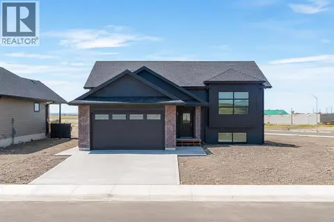 902 Willow Lane