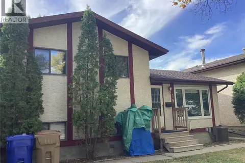 19 Newstead AVENUE