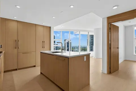 3108 13768 100 AVENUE