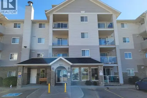 320, 1632 Saamis Drive NW