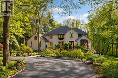 18 ELDER Crescent