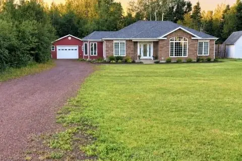 379 Grenfell Heights
