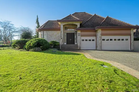 15783 COLLINGWOOD CRESCENT