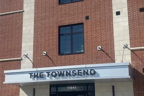 11941 TECUMSEH ROAD East Unit# 106