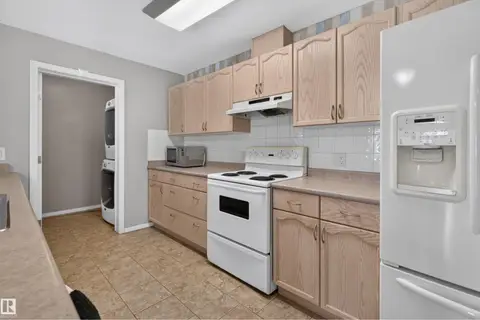 #236 592 HOOKE RD NW
