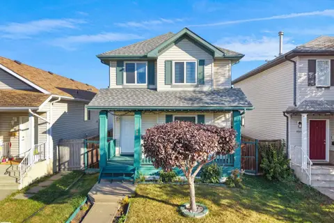 3122 30 AV NW