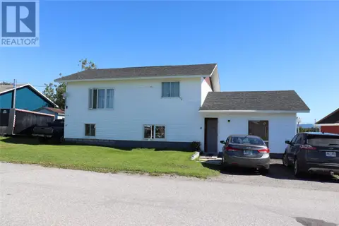 6 Hillview Avenue