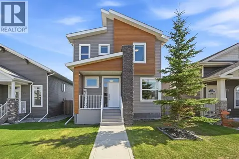 59 Village Crescent